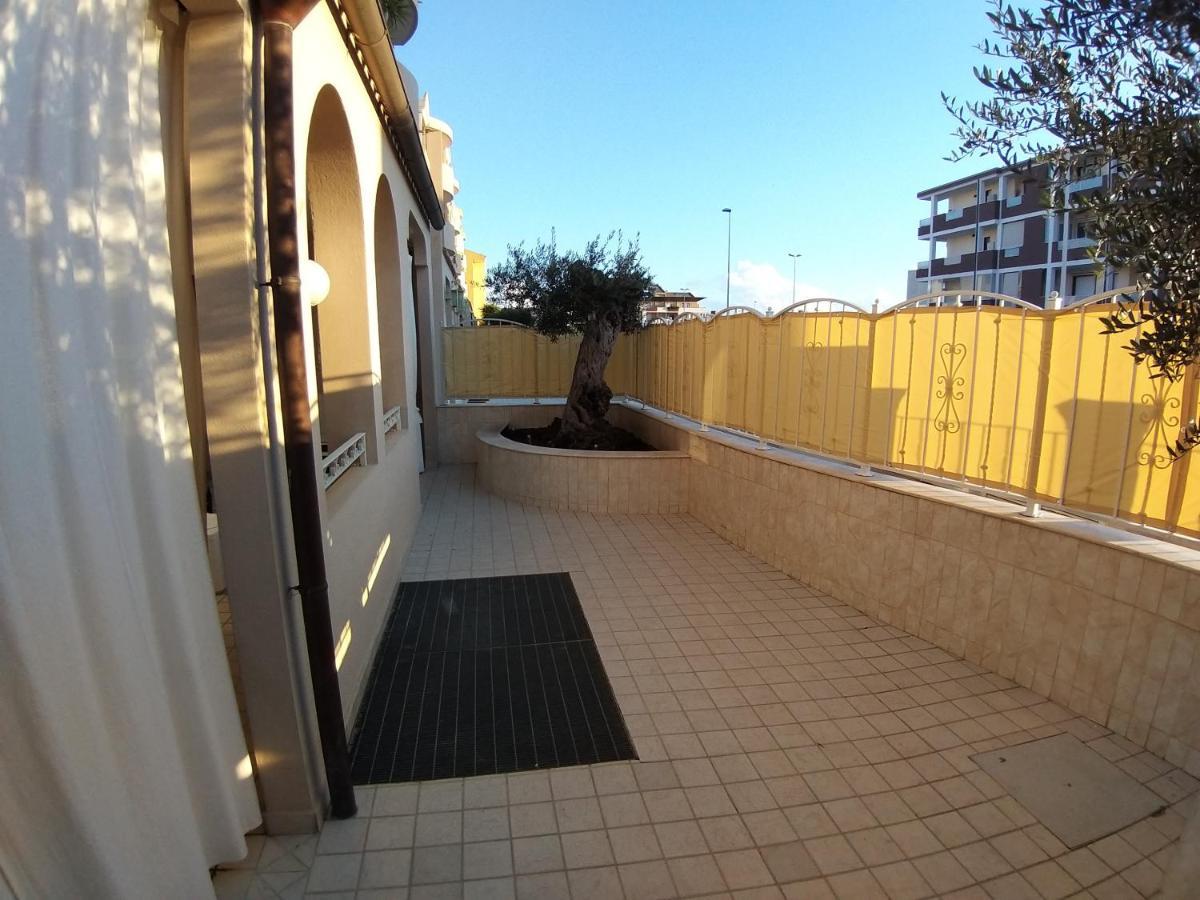 Sophia' S House Appartamento Quartello Quartu Sant'Elena Exterior photo